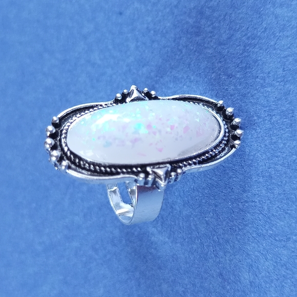 NWOT Vintage-Like Bohemian Silver Ring CUSHION - Picture 3 of 6